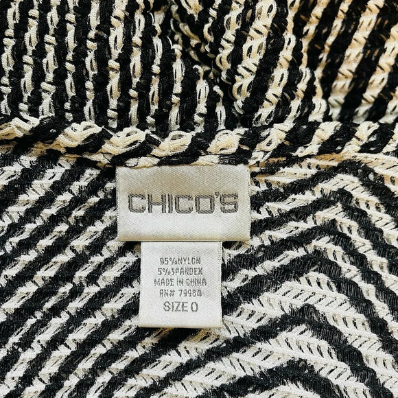 Chico’s Cardigan Black & White Striped Button Thin Semi-sheer 0 Small Women’s - Picture 9 of 11